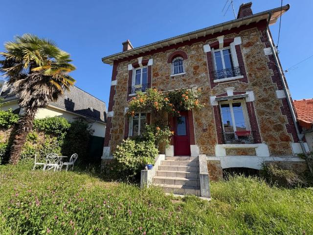 Maison 8 pièces 181 m²
