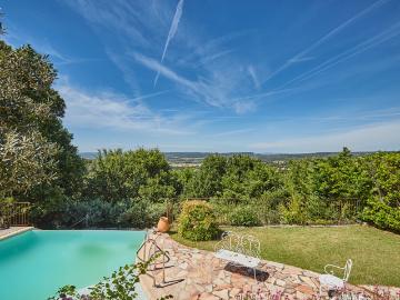 Maison 8 pièces 181 m²