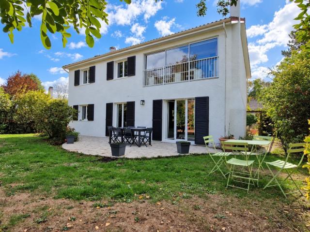 Maison 8 pièces 182 m²