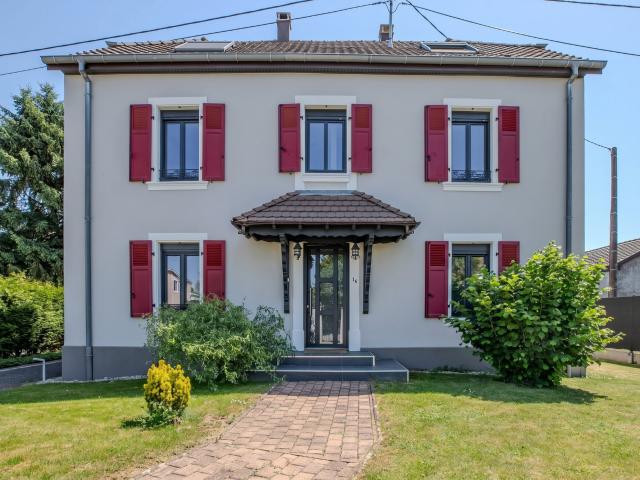 Maison 8 pièces 182 m²