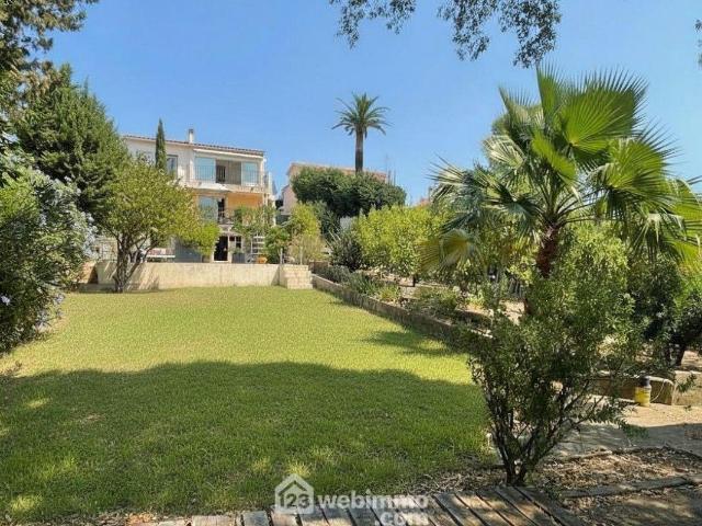Maison 8 pièces 182 m²