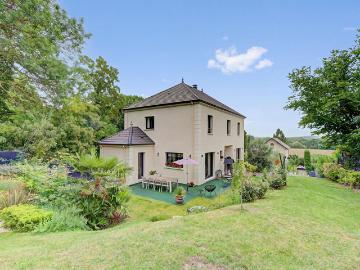 Maison 8 pièces 182 m²