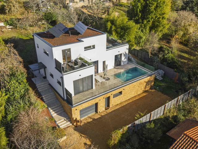 Maison 8 pièces 182 m²
