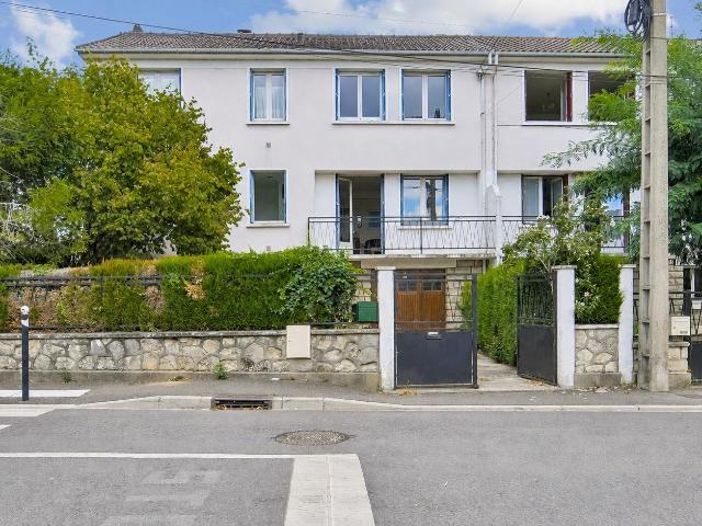 Maison 8 pièces 182 m²