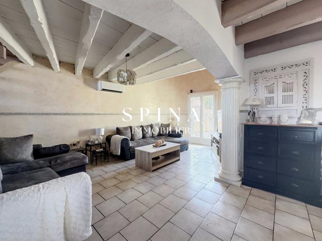 Maison 8 pièces 182 m²