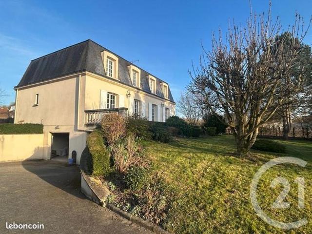 Maison 8 pièces 182 m²