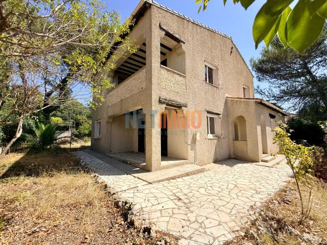 Maison 8 pièces 182 m²