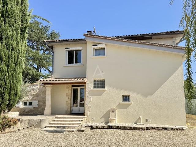 Maison 8 pièces 182 m²