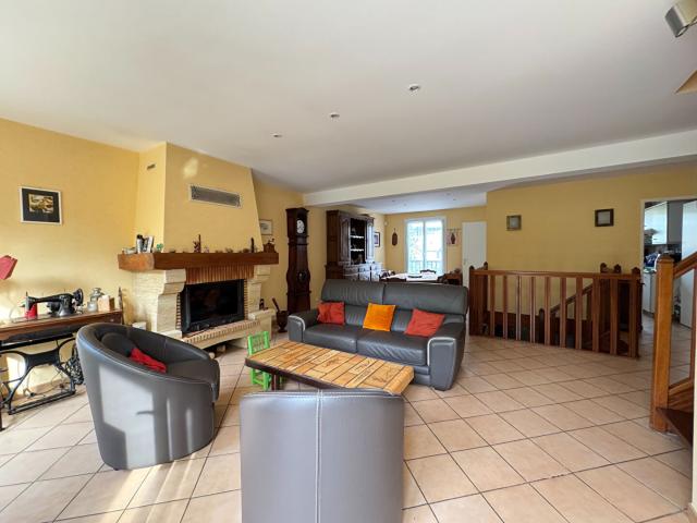 Maison 8 pièces 182 m²