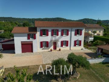 Maison 8 pièces 182 m²