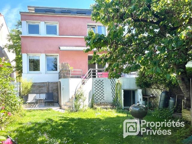 Maison 8 pièces 182 m²