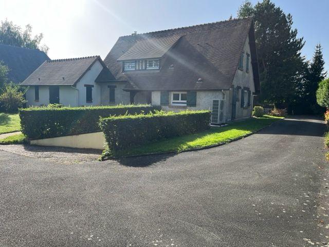 Maison 8 pièces, 182 m² à louer à Saint Jacques sur Darnétal 76160