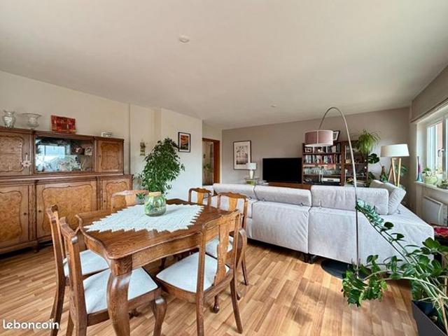 Maison 8 pièces 183 m²