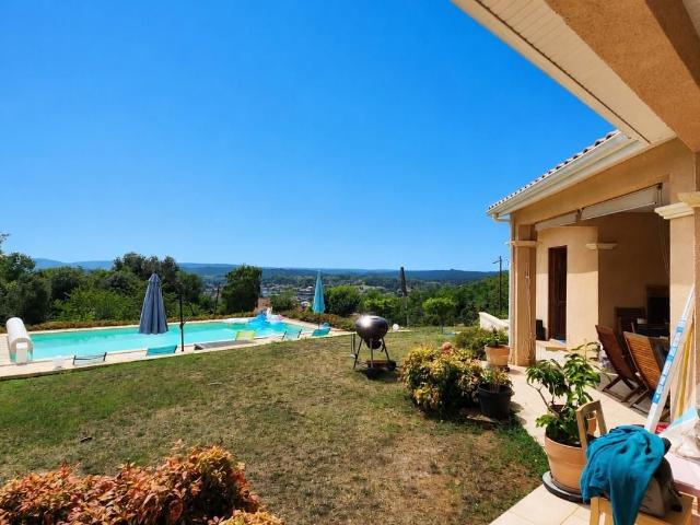 Maison 8 pièces 183 m²