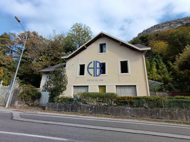Maison 8 pièces 183 m²