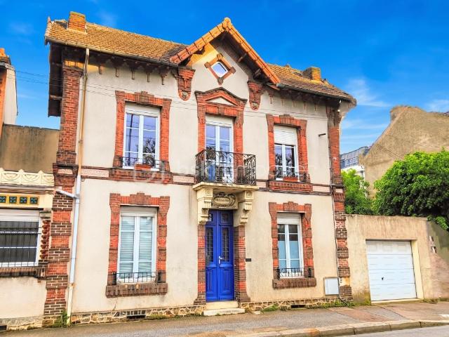 Maison 8 pièces 183 m²