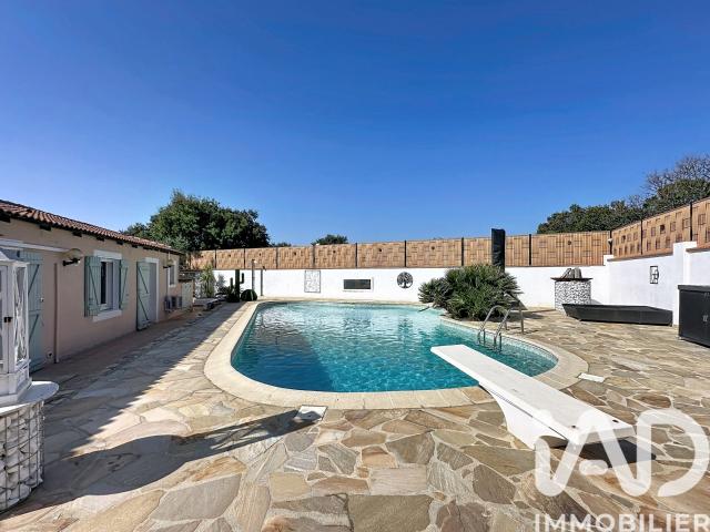 Maison 8 pièces 194 m²