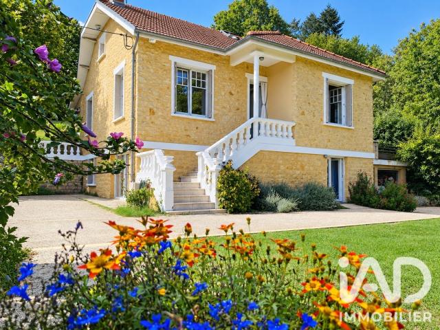 Maison 8 pièces 194 m²