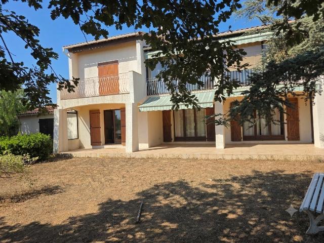 Maison 8 pièces 194 m²