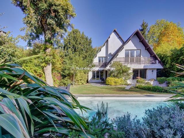 Maison 8 pièces 194 m²