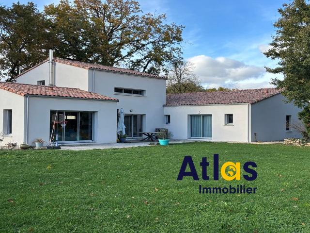 Maison 8 pièces 194 m²