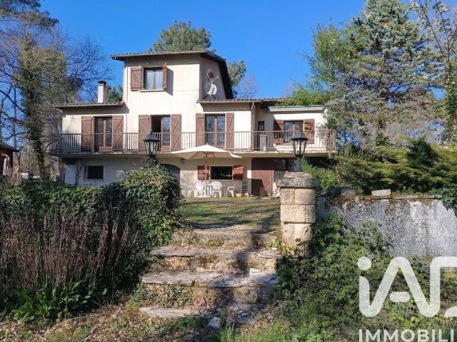 Maison 8 pièces 194 m²