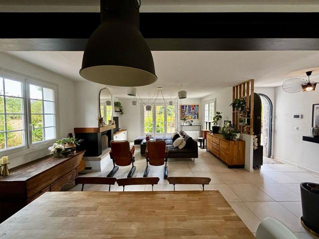 Maison 8 pièces 194 m²