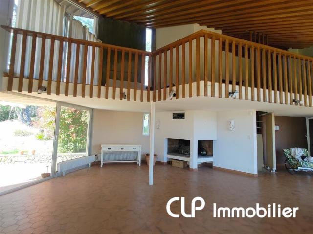 Maison 8 pièces 194 m²