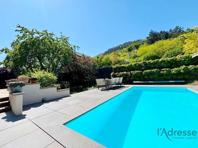 Maison 8 pièces 194 m²