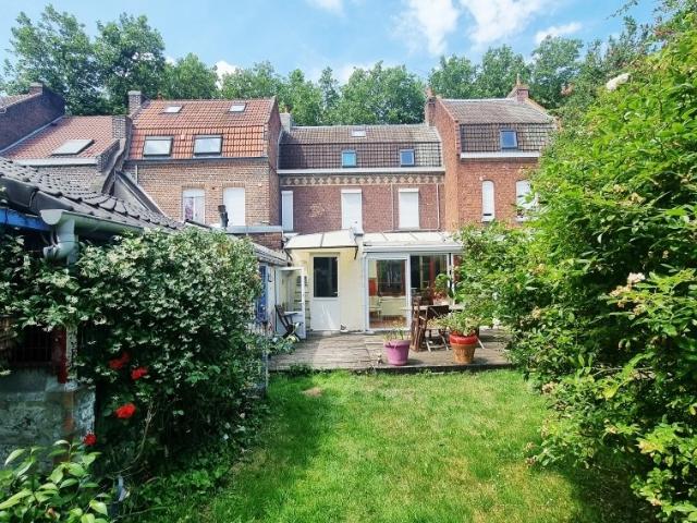 Maison 8 pièces 195 m²