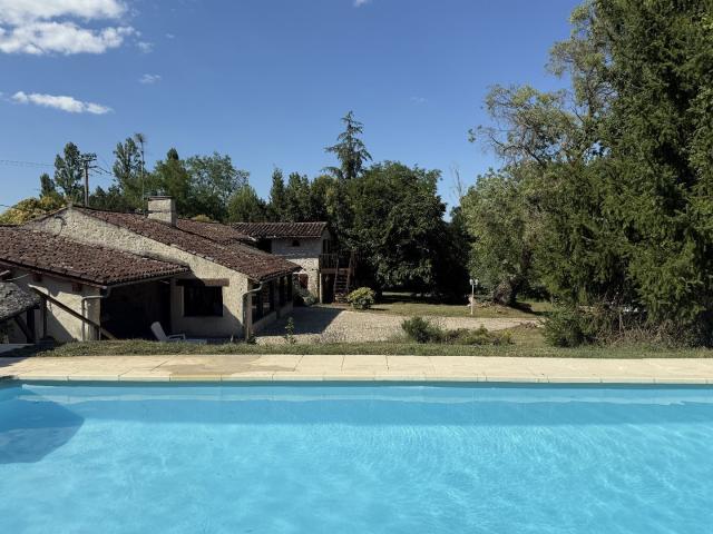 Maison 8 pièces 195 m²