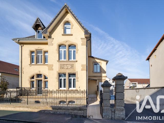 Maison 8 pièces 195 m²