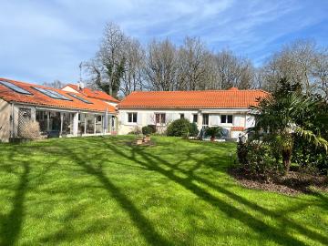 Maison 8 pièces 195 m²