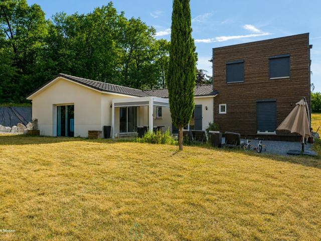Maison 8 pièces 195 m²