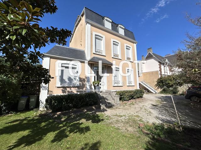 Maison 8 pièces 195 m²