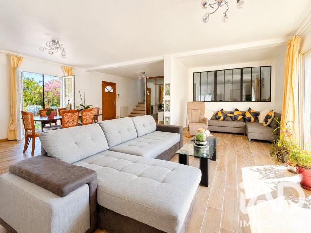 Maison 8 pièces 195 m²