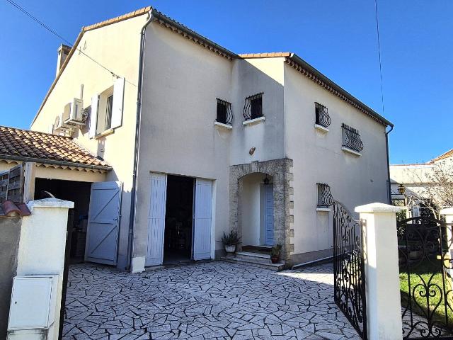 Maison 8 pièces 195 m²