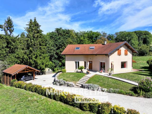 Maison 8 pièces 196 m²