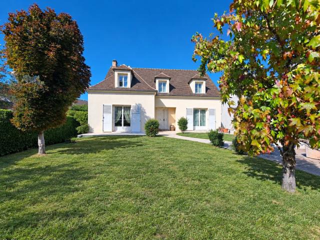 Maison 8 pièces 196 m²