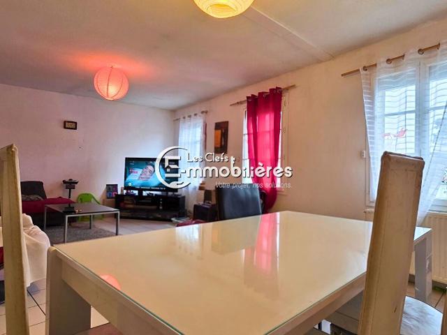 Maison 8 pièces 196 m²