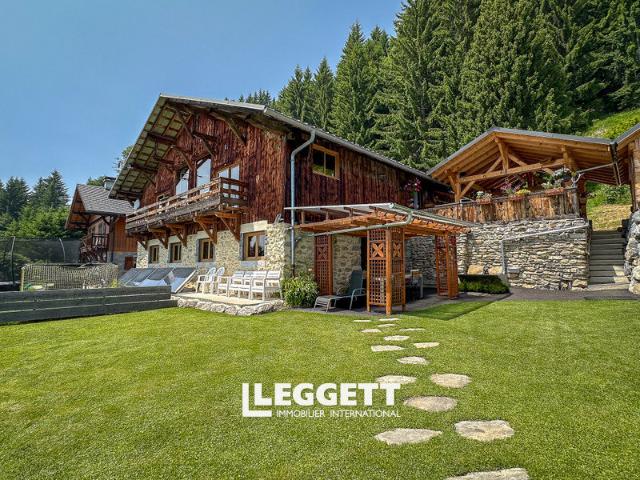 Maison 8 pièces 196 m²