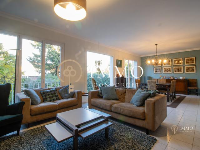 Maison 8 pièces 196 m²