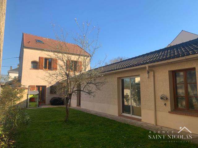 Maison 8 pièces 197 m²