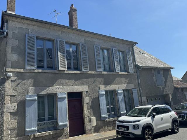 Maison 8 pièces 197 m²