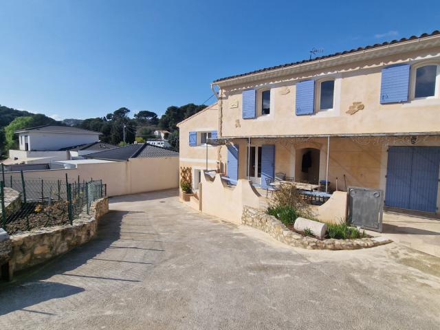 Maison 8 pièces 197 m²