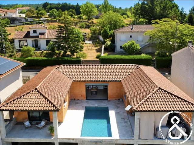 Maison 8 pièces 197 m²