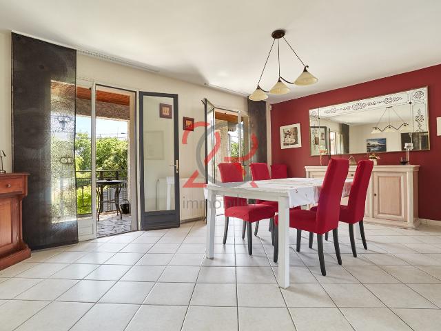 Maison 8 pièces 197 m²