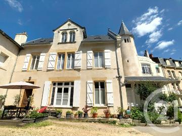 Maison 8 pièces 197 m²