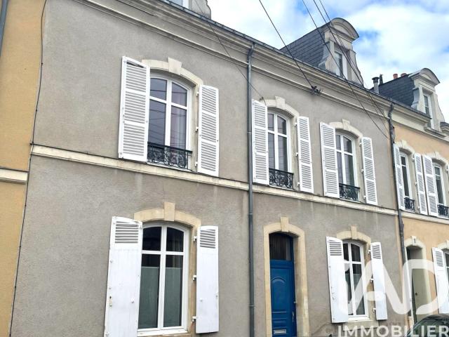 Maison 8 pièces 197 m²