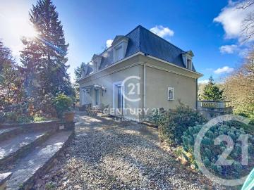 Maison 8 pièces 198 m²